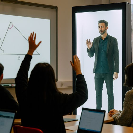 Virtual tutor in a classroom