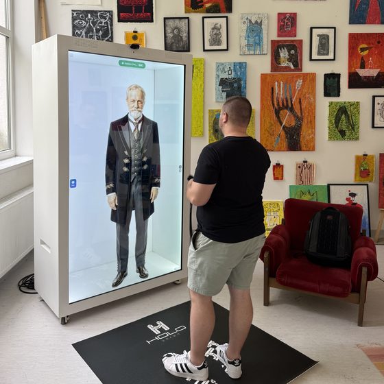 Guide character at an exhibition